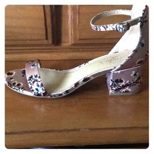 Floral cute short heels